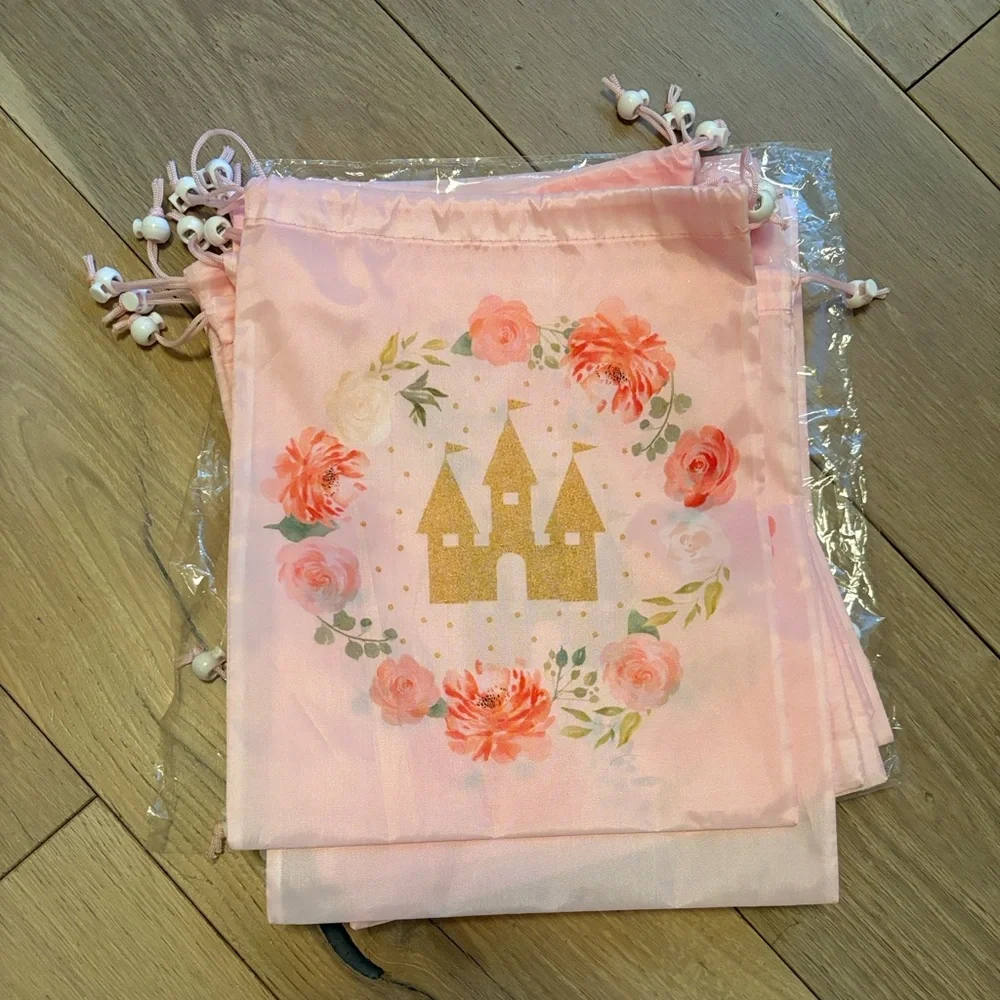 Pink Drawstring Bag with Gold Castle Design (14 Drawstring bags)